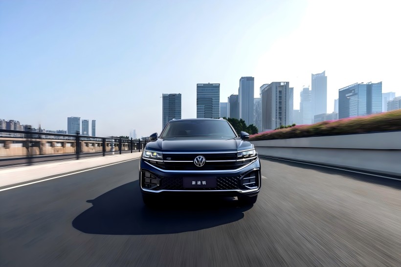 Wygląd i konfiguracja aktualizowana: Nowa wersja Volkswagen Touareg 2.0tsi Ruiying, wyceniona na 558 800 juanów