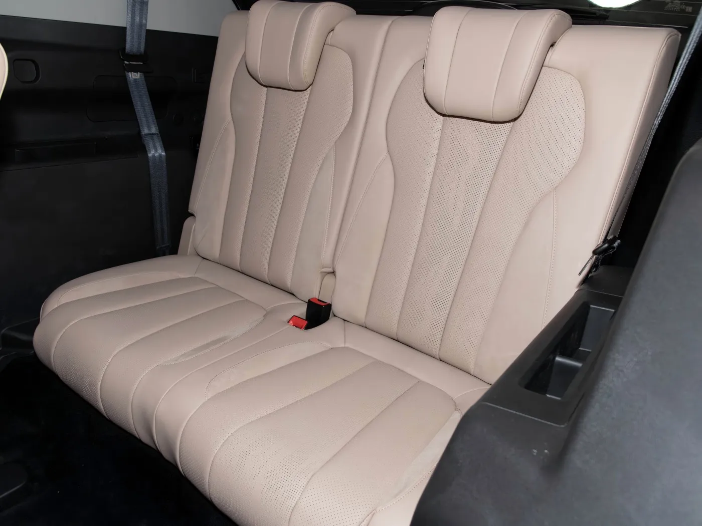 cheap-chinese-ev-cars-jetour-shanhai